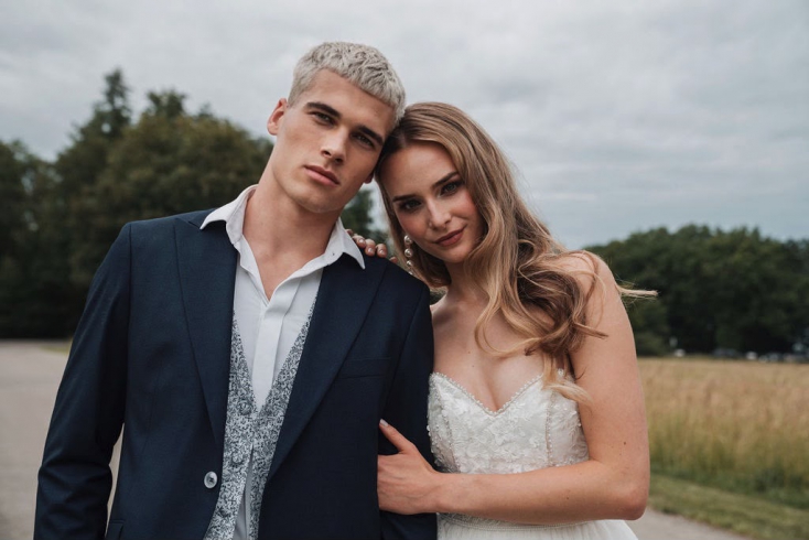 3327741